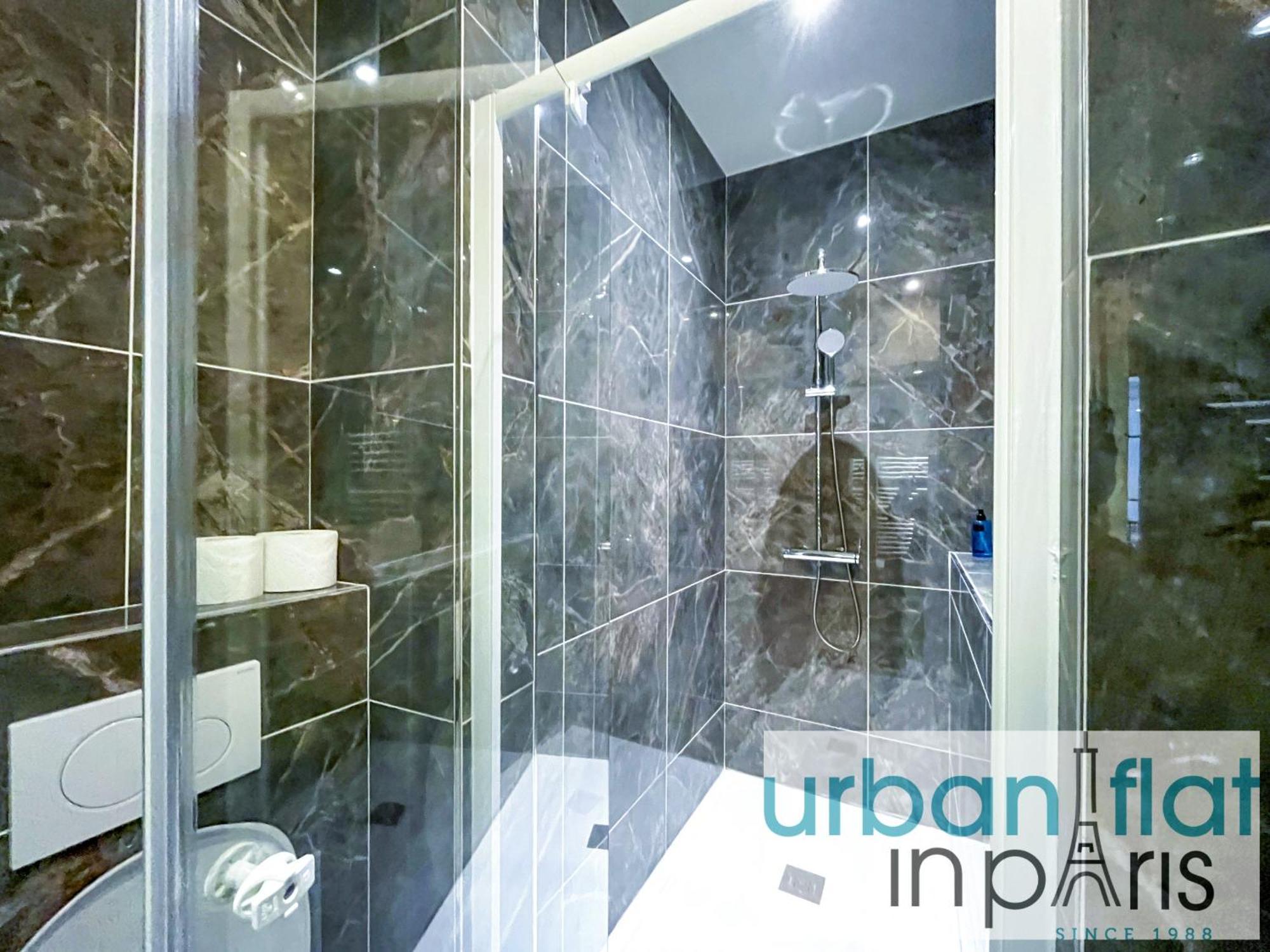 Urban Flat 63 - Beautiful 3 Bedroom Flat Champs-Elysees Париж Экстерьер фото
