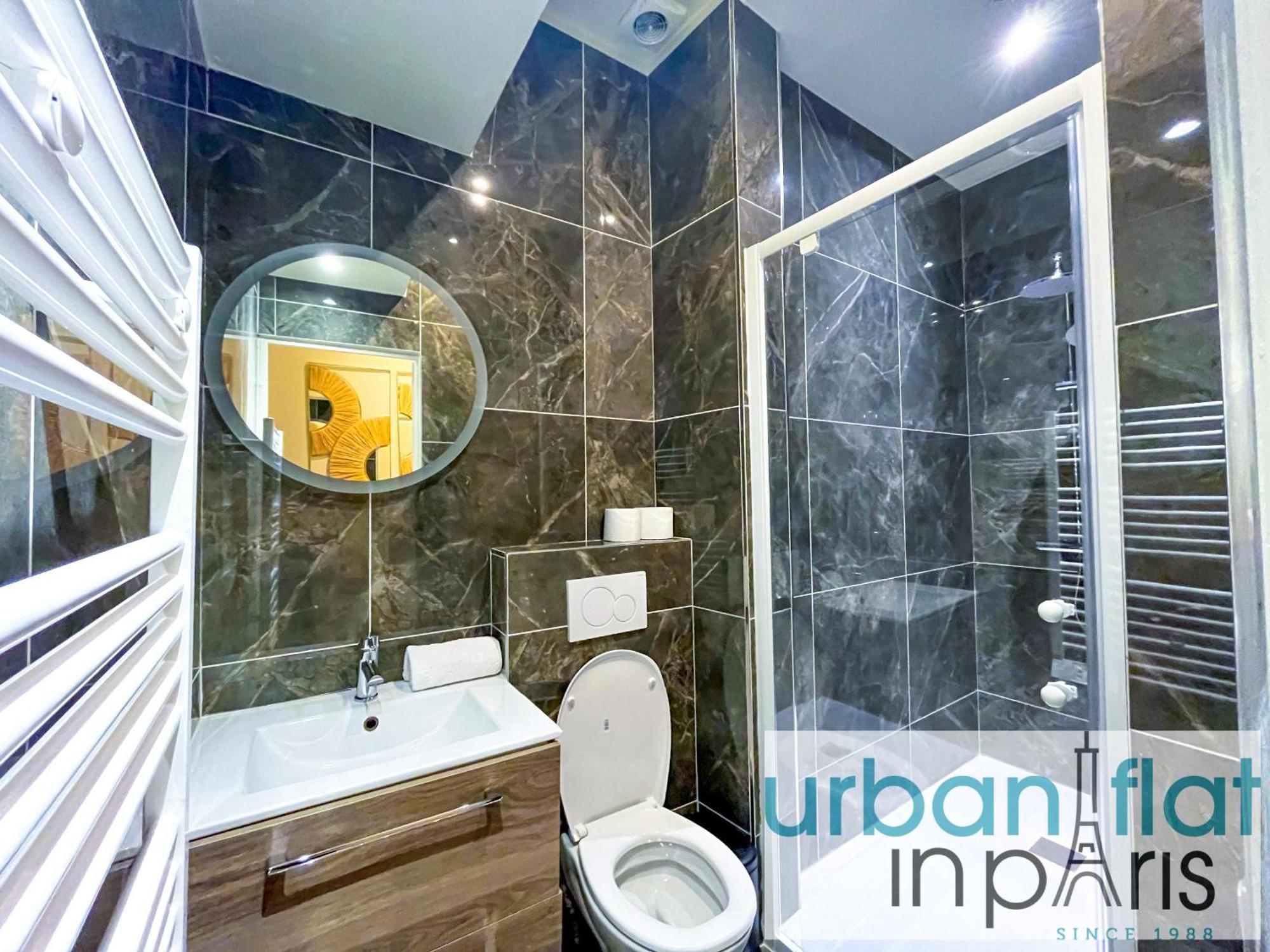 Urban Flat 63 - Beautiful 3 Bedroom Flat Champs-Elysees Париж Экстерьер фото